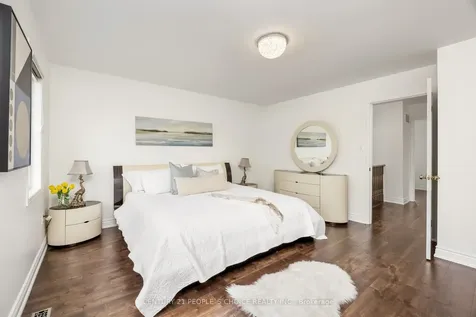 25 Trumpet Valley Boulevard Brampton ON L7A 3P4