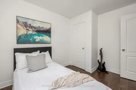 25 Trumpet Valley Boulevard Brampton ON L7A 3P4