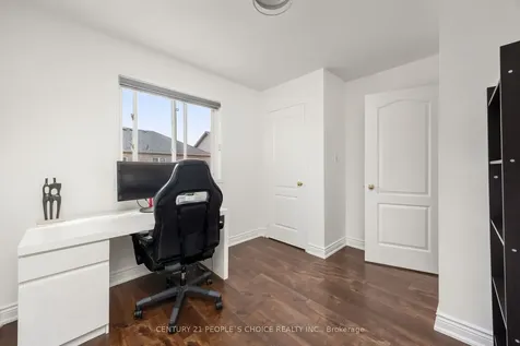 25 Trumpet Valley Boulevard Brampton ON L7A 3P4