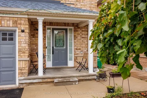 25 Trumpet Valley Boulevard Brampton ON L7A 3P4