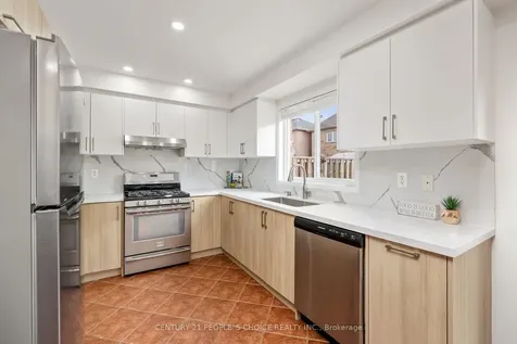 25 Trumpet Valley Boulevard Brampton ON L7A 3P4