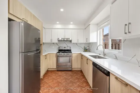 25 Trumpet Valley Boulevard Brampton ON L7A 3P4