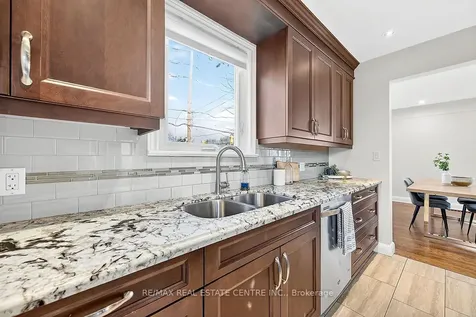 Line Burlington ON L7R 3M4