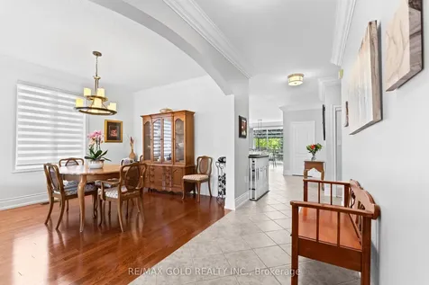 36 Slipneedle Street Brampton ON L6S 6L5