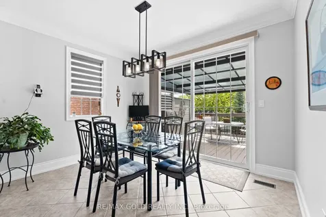 36 Slipneedle Street Brampton ON L6S 6L5