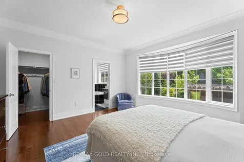 36 Slipneedle Street Brampton ON L6S 6L5