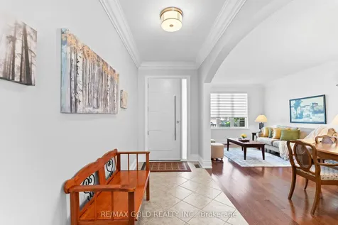 36 Slipneedle Street Brampton ON L6S 6L5