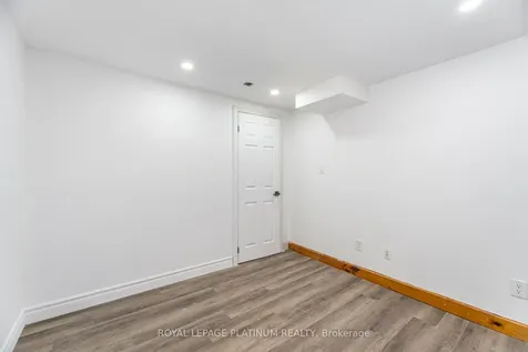 230 Archdekin Drive Brampton ON L6V 1Z2