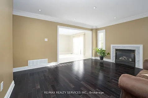 14 Foxmere Road Brampton ON L7A 1S6