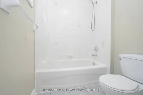 14 Foxmere Road Brampton ON L7A 1S6