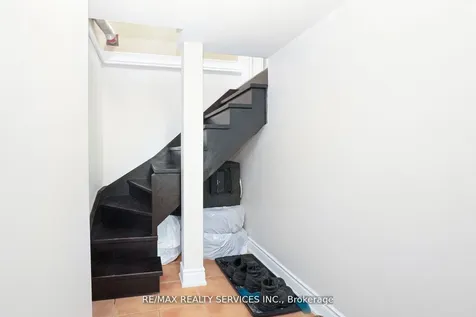 14 Foxmere Road Brampton ON L7A 1S6