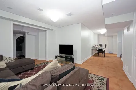 14 Foxmere Road Brampton ON L7A 1S6