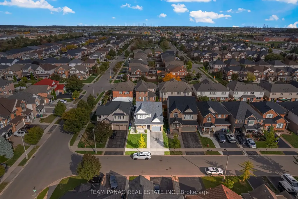 29 Dalia Street Brampton ON L6X 0L2