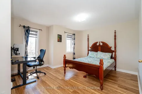 6 Foxhollow Road Brampton ON L7A 1M3