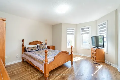 6 Foxhollow Road Brampton ON L7A 1M3