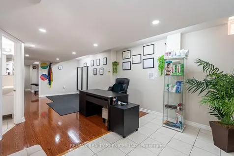 6 Foxhollow Road Brampton ON L7A 1M3