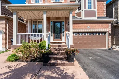6 Foxhollow Road Brampton ON L7A 1M3
