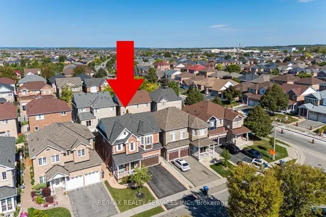 6 Foxhollow Road Brampton ON L7A 1M3