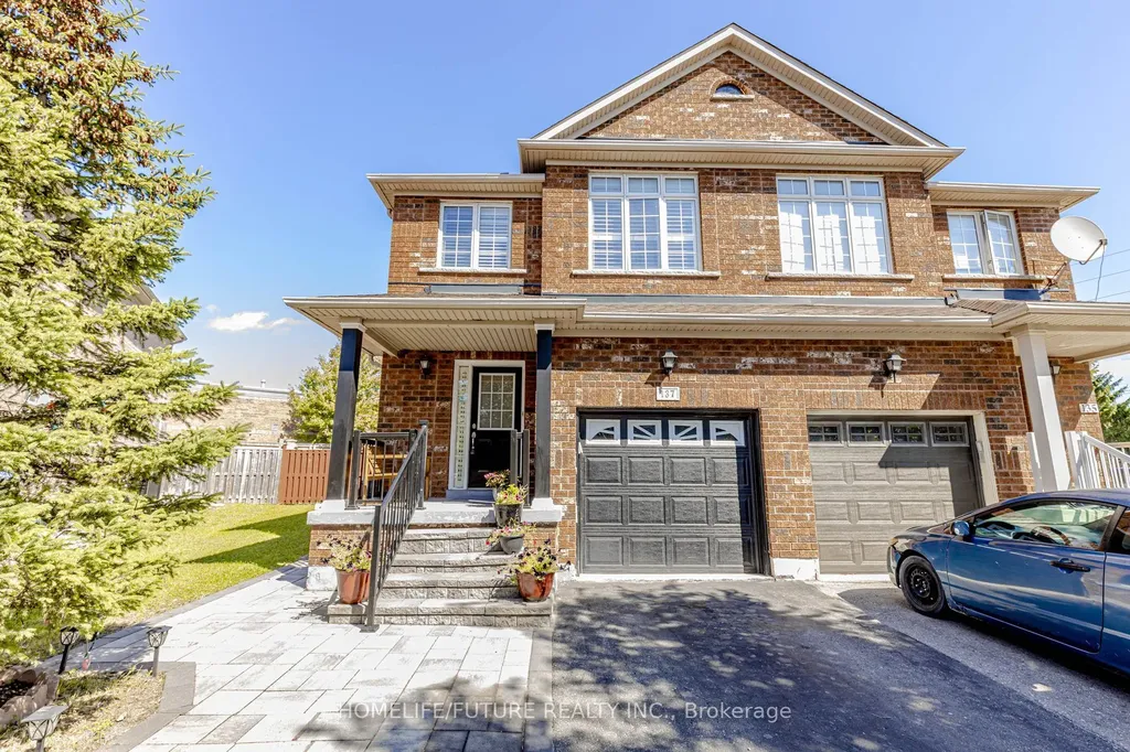 137 Zia Dodda Crescent Brampton ON L6P 1J3