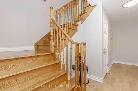 137 Zia Dodda Crescent Brampton ON L6P 1J3