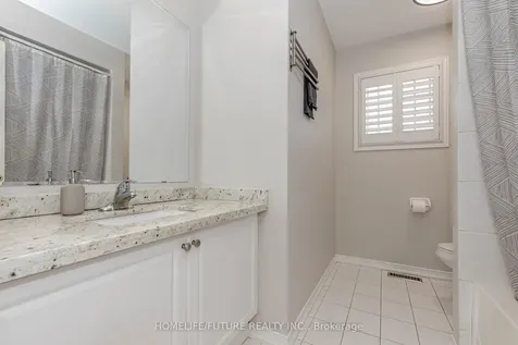 137 Zia Dodda Crescent Brampton ON L6P 1J3