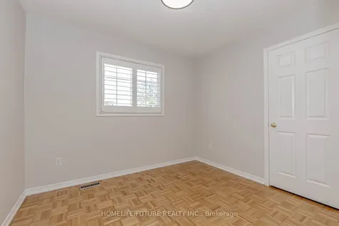 137 Zia Dodda Crescent Brampton ON L6P 1J3