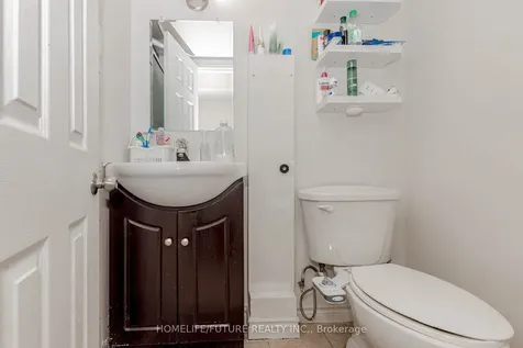 137 Zia Dodda Crescent Brampton ON L6P 1J3