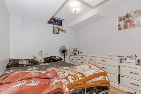 137 Zia Dodda Crescent Brampton ON L6P 1J3