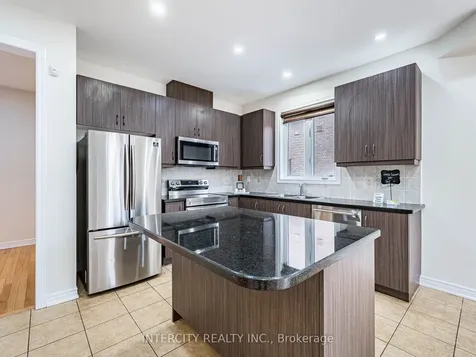 27 Exton Road Brampton ON L6X 5M8
