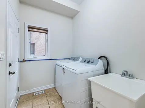27 Exton Road Brampton ON L6X 5M8