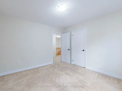 27 Exton Road Brampton ON L6X 5M8