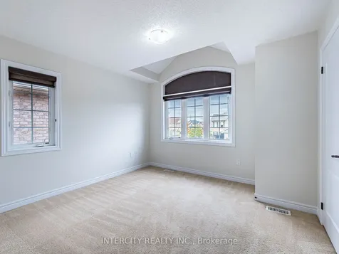 27 Exton Road Brampton ON L6X 5M8
