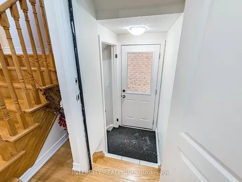 27 Exton Road Brampton ON L6X 5M8