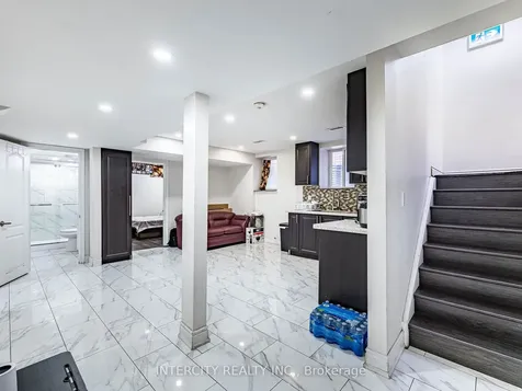 27 Exton Road Brampton ON L6X 5M8