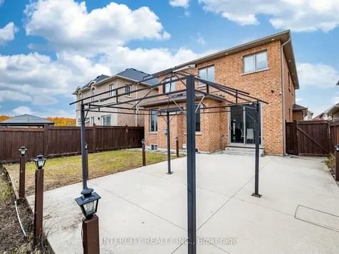 27 Exton Road Brampton ON L6X 5M8