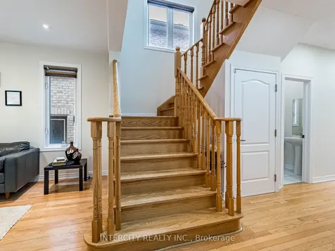 27 Exton Road Brampton ON L6X 5M8