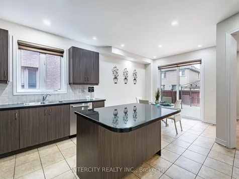 27 Exton Road Brampton ON L6X 5M8