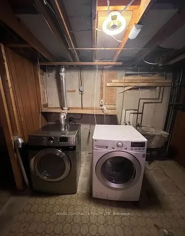 93 Greenbriar Road Brampton ON L6S 2A4