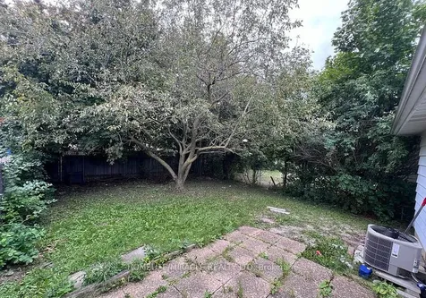 93 Greenbriar Road Brampton ON L6S 2A4