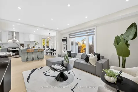 2281 Pell Crescent Oakville ON L6M 3T6