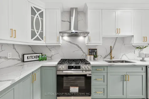 2281 Pell Crescent Oakville ON L6M 3T6