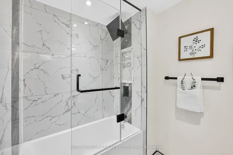 2281 Pell Crescent Oakville ON L6M 3T6