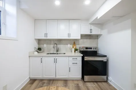 2281 Pell Crescent Oakville ON L6M 3T6