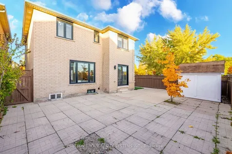 2281 Pell Crescent Oakville ON L6M 3T6