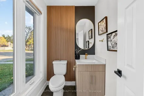2281 Pell Crescent Oakville ON L6M 3T6