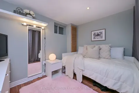 22 Morpeth Road Brampton ON L6W 2Z2