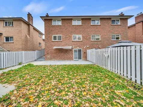 72 Dantek Court Brampton ON L6V 3T4