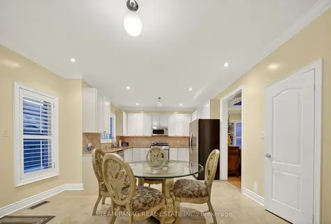 115 Long Meadow Road Brampton ON L6P 2H7