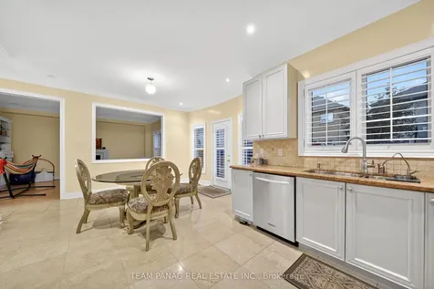 115 Long Meadow Road Brampton ON L6P 2H7