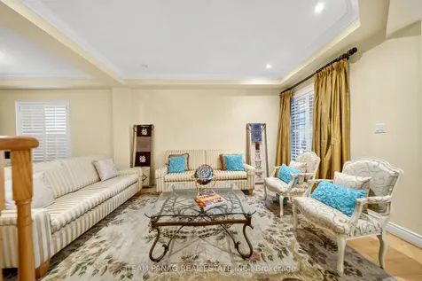 115 Long Meadow Road Brampton ON L6P 2H7